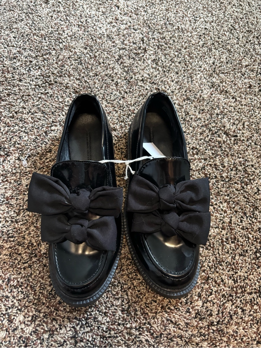 American Eagle Outfitters Black Patent Loafers with Bow